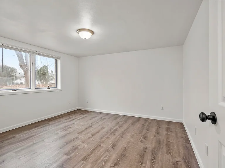 8011 University Ave — Photo 6