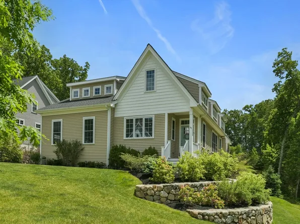 145 Black Horse Pl #1, Concord, MA 01742