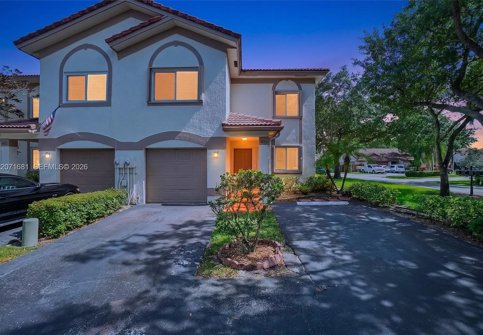 Coral Springs Village — Photo 2