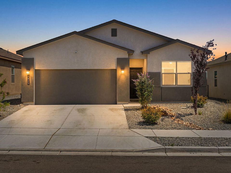 1st image of 1425 Vista Grande Loop NE