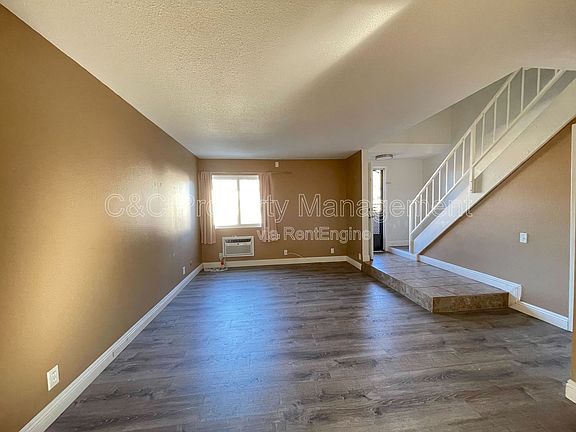 3rd image of 8075 Caminito De Pizza Unit G