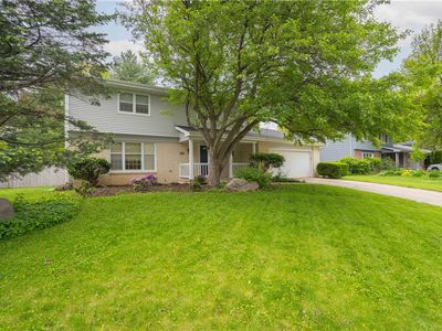 935 40th St, West Des Moines, IA, 50265