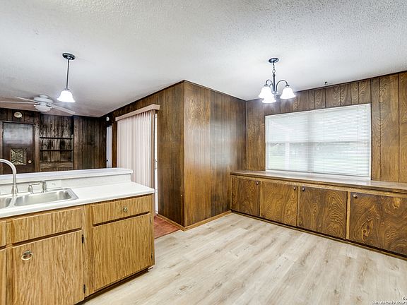 5th image of 438 SOLAR DR