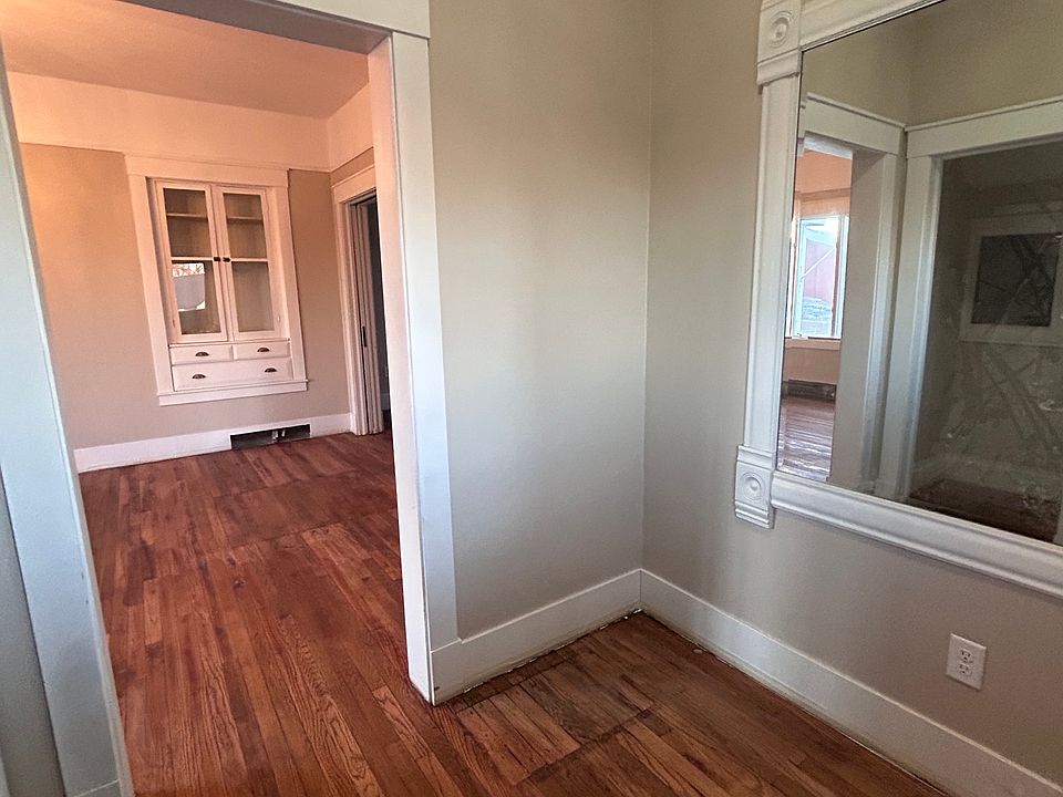 1st image of 101 N Centre St