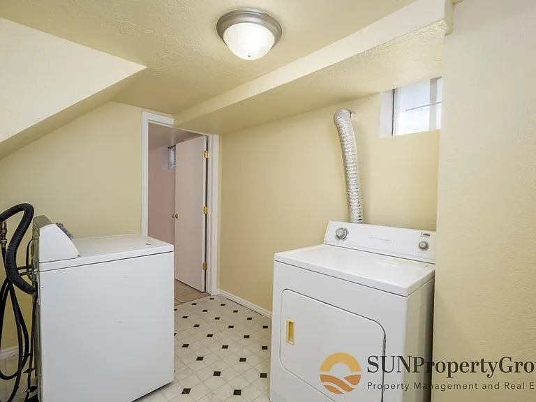 1518 S Green St — Photo 14