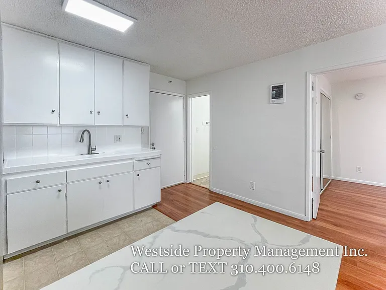 39 Sunset Ave. — Photo 7