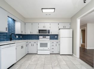 2507 Winterbrook Dr, Lawrence, KS 66047