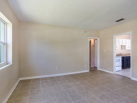 4th image of 3444 Drum St