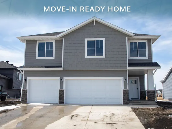 213 Lionheart Dr, Horace, ND 58047