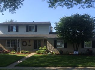 23248 N Rosedale Ct, Saint Clair Shores, MI 48080