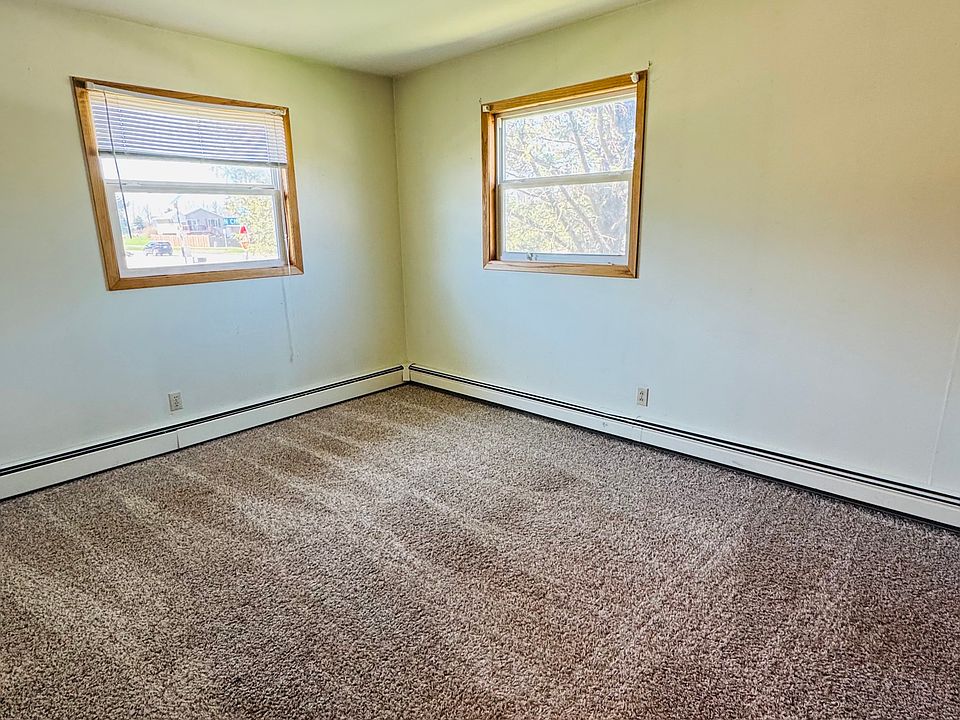 Bedroom 1 Master