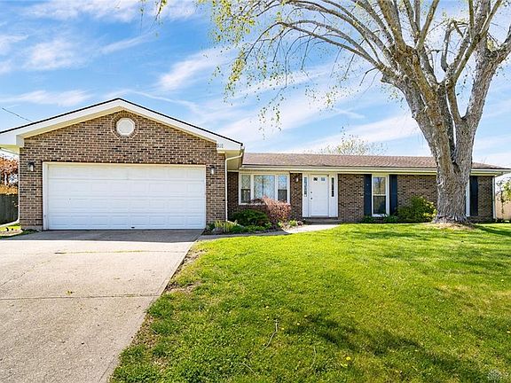 2nd image of 509 Meadow Ln