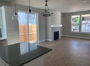 744 NW Ogden Ave, Bend, OR 97703