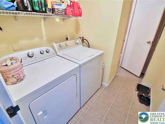 5th image of 41 Eisenhower Cir