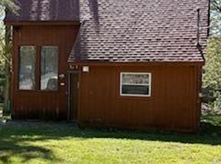 7172 Mountain Dr, Tobyhanna, PA