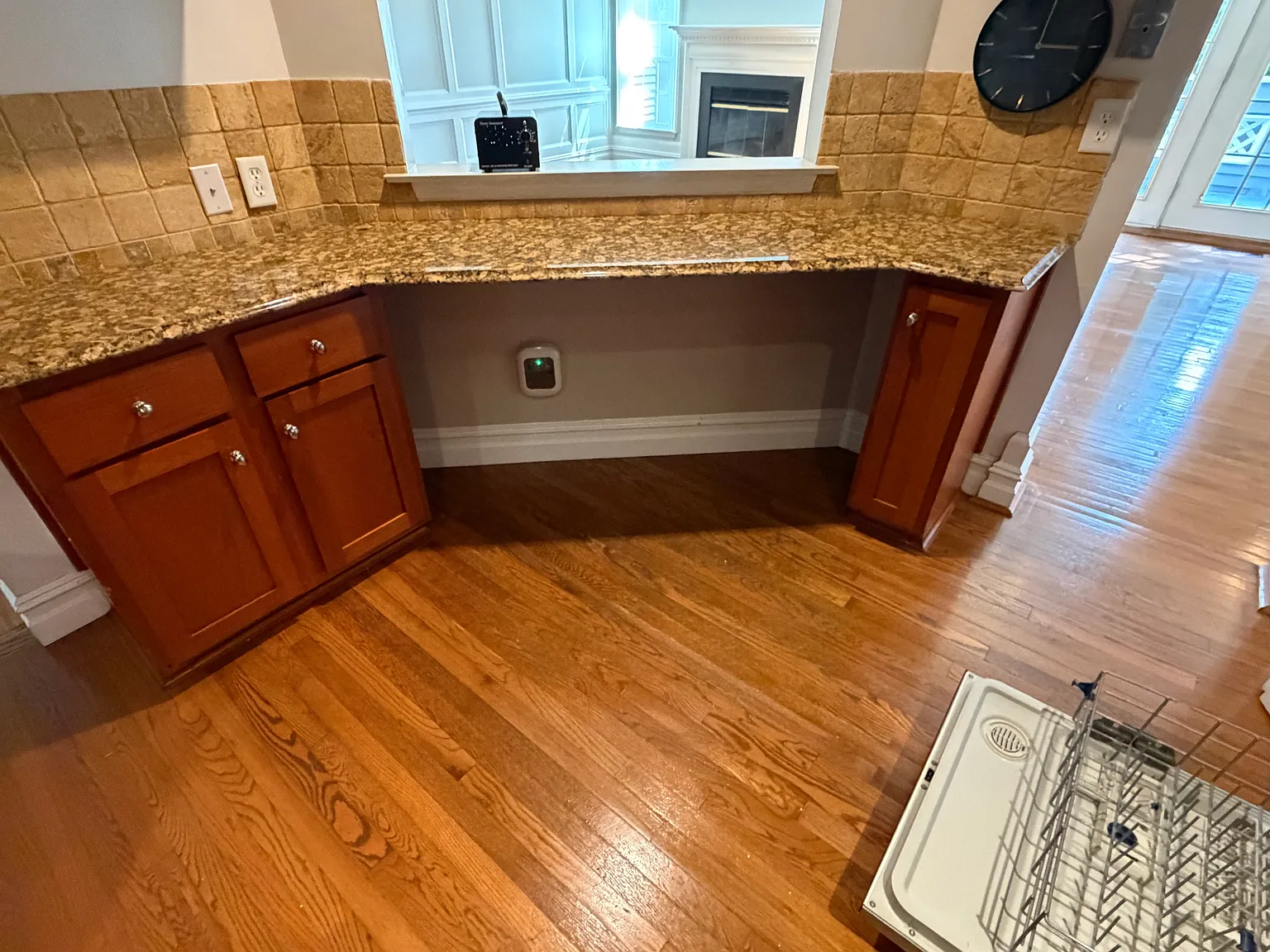 141 Summerhill Ct — Photo 4