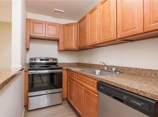 144 Trenchard St APT 3H, Yonkers, NY 10704