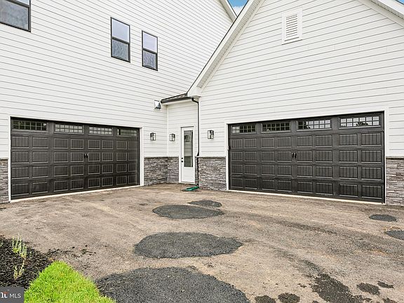 4th image of 14669 Seneca Farm Ln
