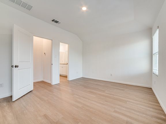2nd image of 10722 Vinateros Dr
