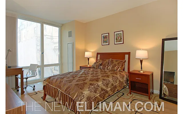 Rented by Douglas Elliman | media 19