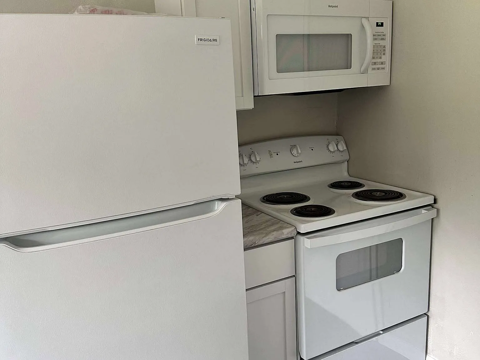 1 bed, 900 sqft, $800 — Photo 2