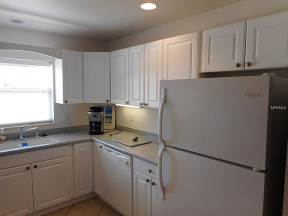 4th image of 7 Hyde Ct Unit C