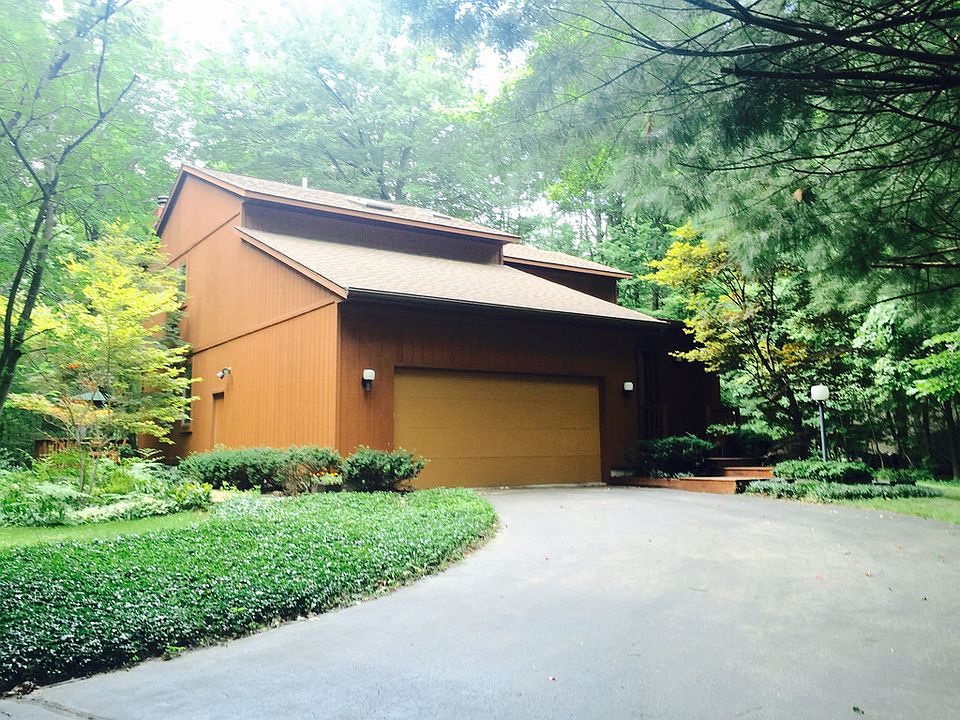 Passive solar home designed by Bill Phillips in Larkin township.  One owner home that has been well maintained.  It features 2391 sq ft with 3 bedrooms and 2.5 baths. Wood floors through most of the home.  Great working kitchen with granite counter-tops, all stainless appliances are staying.  Washer and new dryer are also staying.  Dining room is adjacent to the kitchen it could easily be converted to a 4th bedroom/play room;  it's really the buyers choice. One of highlights of the home is the sun room with vaulted ceilings and sky lights; this is where you see the passive solar function of the home. Home was positioned to have the sun hit the tile floors at certain times of the day. All bedrooms are upstairs and are nice size. Master bedroom features large windows and vaulted ceiling which adds to the spaciousness of the room, the master bath features a jet tub and separate shower area and a very large walk in closet.  Egress window in the basement with tons of storage. Many extras!