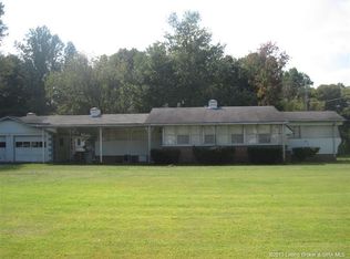 706 S Main St, English, IN