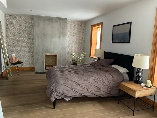 Rented by FirstService Realty (legacy) | media 10