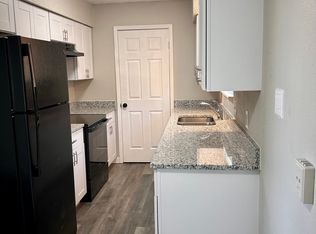 703 S 8th Ave #2, Madill, OK 73446