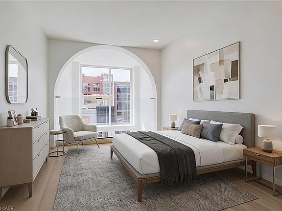 3rd image of 26 King St E