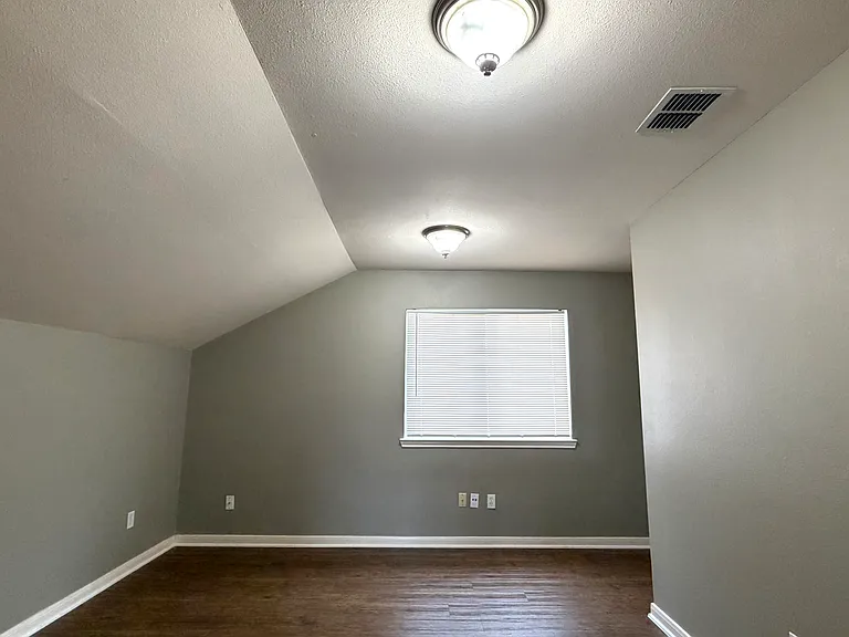 10211 Margarita Hl — Photo 29