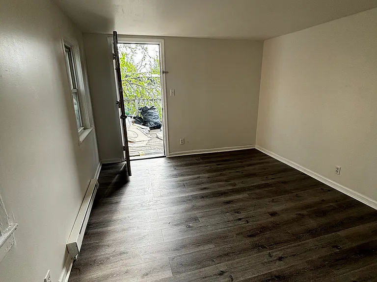32 N Howard St #3 — Photo 12