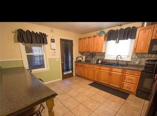 98 Traver Cir, Rochester, NY 14609