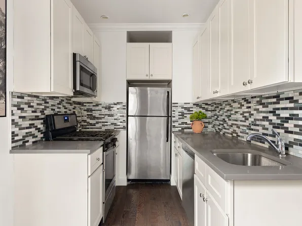 21-06 35th Street image 5 of 7