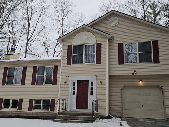 260 Birchwood Dr, East Stroudsburg, PA 18302