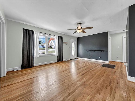 4th image of 518 Parkdale Dr