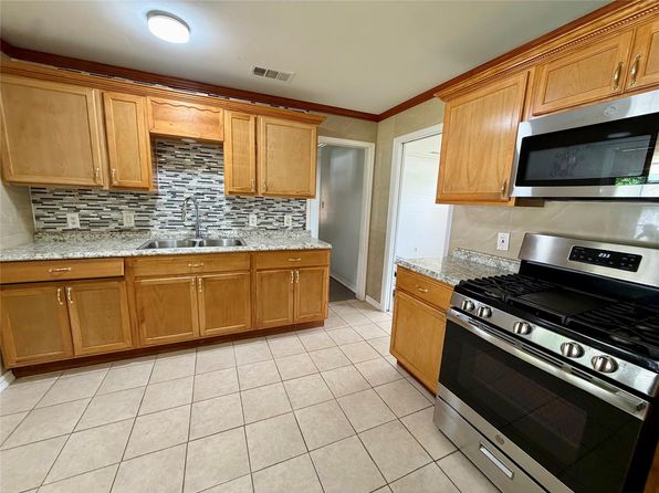 8651 Flossie Mae St