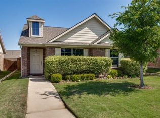 8815 Eastwood Ave, Aubrey, TX 76227