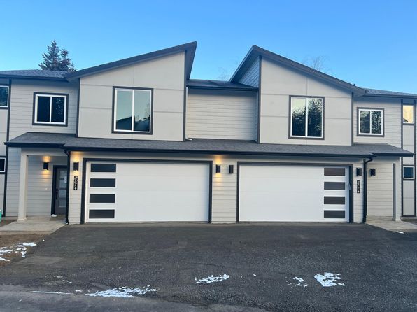 204 E Black Pearl Ln