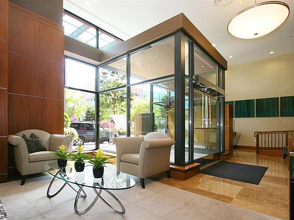 3rd image of 330 Mission Bay Blvd #905