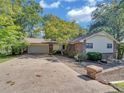 1 Wimborne Ln, Bella Vista, AR, 72715