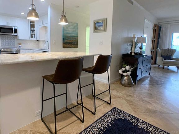 5th image of 615 Bayshore Dr APT 104