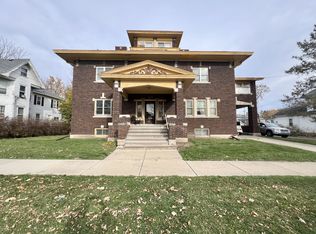 177 S High St, Janesville, WI 53548