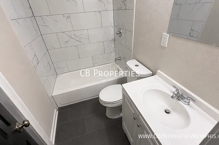 2967 Forest Ave — Photo 8