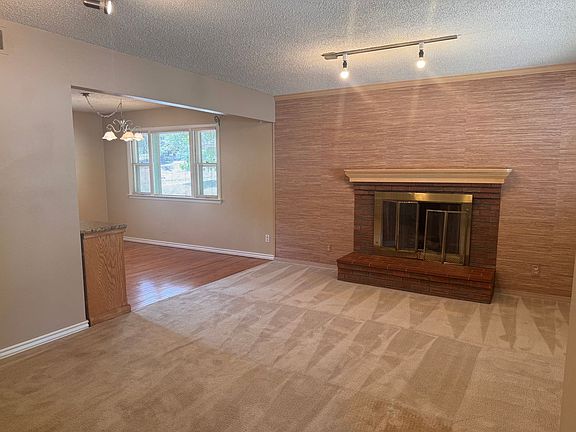 4th image of 3131 W Platte Ave