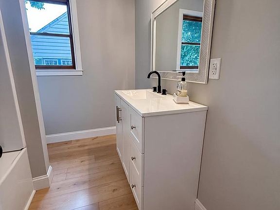 4th image of 508 Beaver St