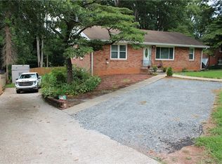 2059 Clearwater Dr SE, Marietta, GA 30067