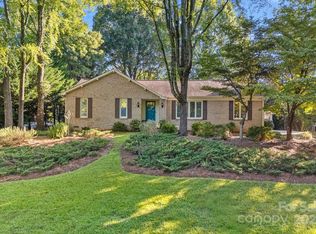 1622 Piccadilly Dr, Charlotte, NC 28211