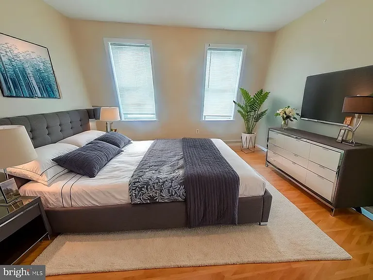 3813 Reno St — Photo 5